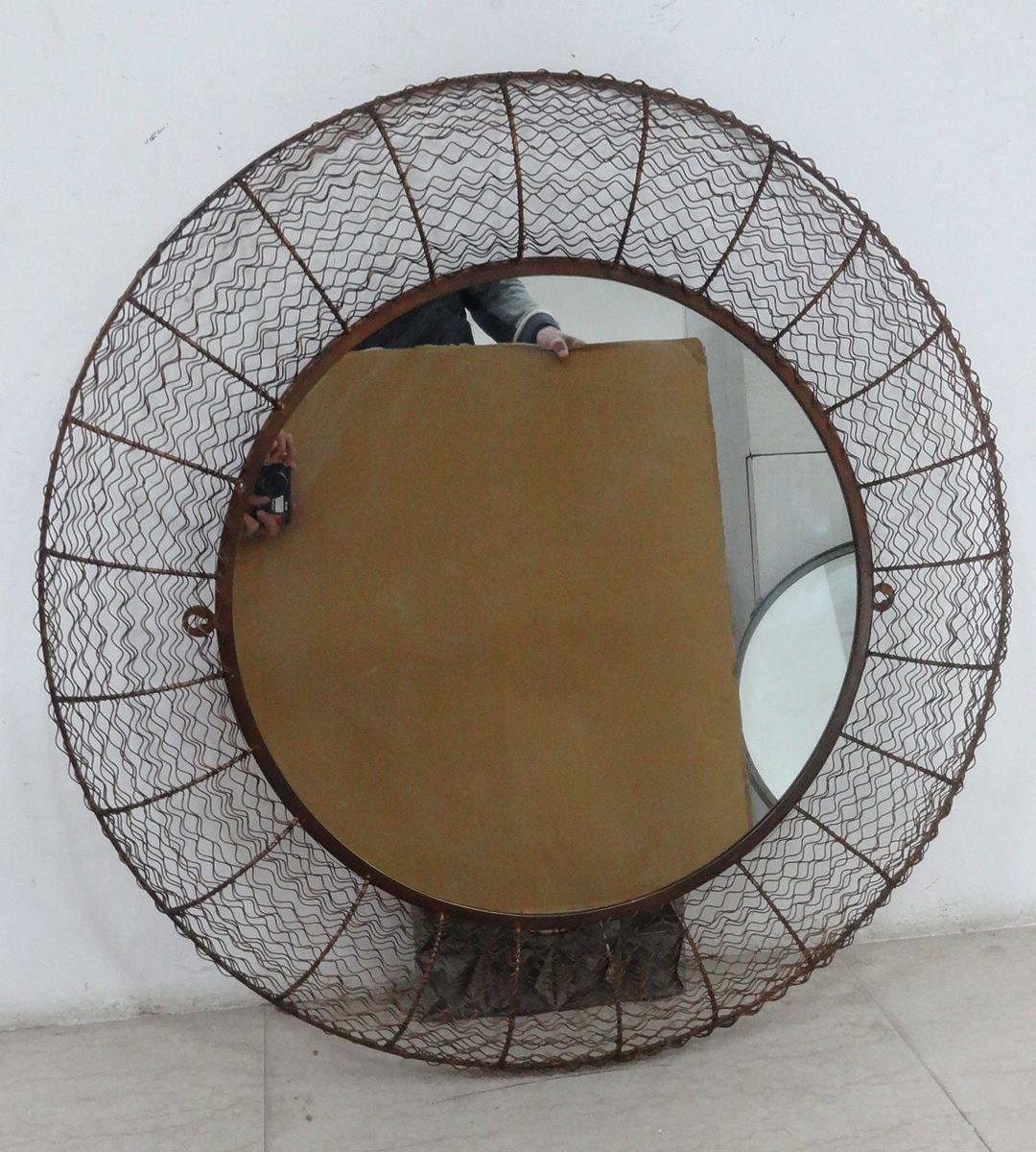 กระจกติดผนัง1