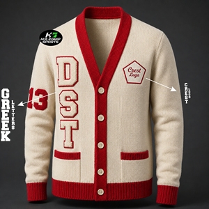 เสื้อคาร์ดิแกนไหมพรมอะคริลิคถักลายตัวอักษรกรีกแบบกำหนดเอง Delta Sigma Red Sorority คอวี แขนยาว ระบายอากาศได้ดี สำหรับผู้หญิง - Product Image 1
