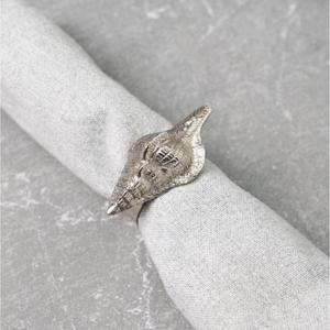 Anillo para servilletas con forma de concha de mar plateada, 4,5 cm de ancho, accesorios de mesa duraderos, anillos para servilletas de primera calidad para fiestas de boda, vajilla decorativa - Product Image 1