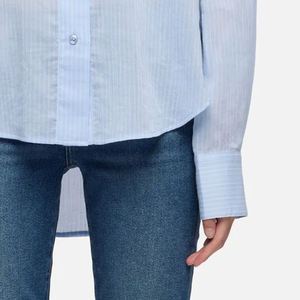 Camiseta de Mujer con Diseño de Rayas y Logotipo Personalizable, Ropa Casual para Exteriores, para Compradores al por Mayor, Corte Elegante con Mangas Largas - Product Image 4