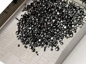 5 Piedras Calibradas Redondas Brillantes de Diamante Negro Natural AAA (0.80–3.00 mm) - Product Image 3