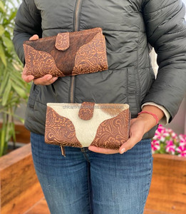 กระเป๋าหนังวัวขนสัตว์ขนาดเล็กมีสไตล์สำหรับผู้หญิงกระเป๋าใส่บัตรมีซิปกระเป๋าสตางค์หนังพิมพ์ลายนูนกระเป๋าคลัทช์โทรศัพท์ดีไซน์เนอร์ - Product Image 4