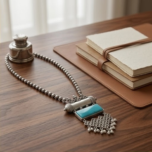 DIVYORO CLASSIC Collier en argent oxydé avec pendentif rectangulaire turquoise pour femme, longueur réglable, anniversaire - Product Image 2