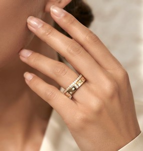 แหวนเพชรทรงกลมเพาะเลี้ยงในห้องปฏิบัติการ ทองคำแท้ 10K 14K 18K  ความใส DEF สี VSVVS ได้รับการรับรองจาก IGI  แบบเต็มวงสำหรับงานหมั้น - Product Image 6