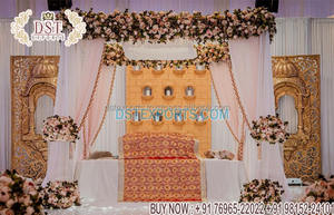 Décoration d'événement de mariage traditionnel, scène en velours Haveli, taille personnalisée légère, lieu de réception, scène intérieure - Product Image 3