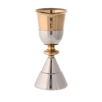 Ensemble Calice et Patène Gaufrés en Laiton Élégant pour la Communion, l'Altimère de l'Église, la Messe et la Décoration de Cérémonies Religieuses