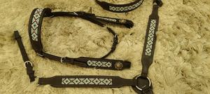 100% cuir véritable perlé Western Horse Safety Saddles Design usiné à la main avec collier de poitrine pour l'équitation - Product Image 4