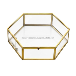 Joyero de cristal Premium de lujo, organizador de exhibición de Joyas geométricas doradas para almacenar anillos, pulseras, collares y relojes - Product Image 5