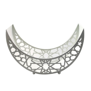 Plat de service artisanal martelé en acier inoxydable doré en forme de lune pour les célébrations de l'Iftar et de l'Aïd, idéal pour les douceurs, les noix, le Ramadan et la maison - Product Image 2