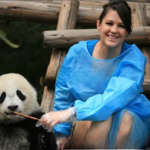 Tissu non tissé laminé avec film PE 45 g/m² pour draps ou gowns jetables - Product Image 1