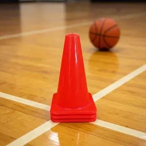 Conos de Entrenamiento Deportivos Apilables de Plástico Rojo con Base Cuadrada para Ejercicios de Agilidad en Fútbol, Marcado de Campo y Práctica de Fitness - Product Image 1