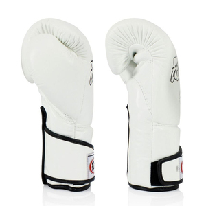 Guantes de Boxeo Profesionales Fairtex Pro de Último Modelo, de Cuero, con Correa Ajustable, Ligeros, para Entrenamiento y Sparring, Color Blanco - Product Image 4