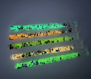 Baguette magique à paillettes en spirale à effet lumineux, tube visible la nuit, 1,2x16cm, anti-stress - Product Image 4