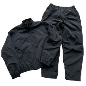 ชุดวอร์มเทรนด์ฮิตปี 2026 ชุดเซ็ตผ้าตาข่ายซับในเต็มตัว ลายทางแบบกำหนดเอง ชุดวอร์มสำหรับผู้ชาย - Product Image 1