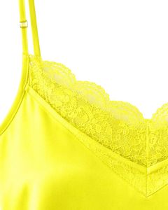 ชุดนอนเซ็กซี่ผ้าซาตินสีเหลืองนีออน แต่งลูกไม้ สายเดี่ยว กางเกงขาสั้น ชุดนอนผู้หญิง ชุดนอนผ้าไหมนุ่มสบายสำหรับฤดูร้อน ชุดลำลองสองชิ้น - Product Image 5