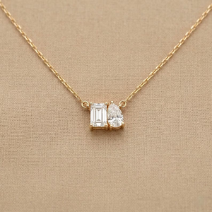 Collar con Colgante de Circonia Cúbica Chapado en Oro, Corte Esmeralda, Cadena Minimalista, Joyería Diaria para Mujer - Product Image 1