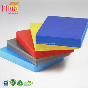 Panneau en mousse WPC PVC 4x8 pieds 12 mm, résistant aux UV et au feu, imperméable, 0,6 g/cm³, pour armoires de cuisine, fabricant vietnamien - Product Image 4