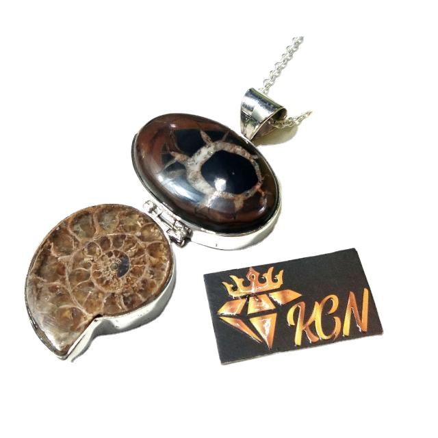 สีน้ำตาล