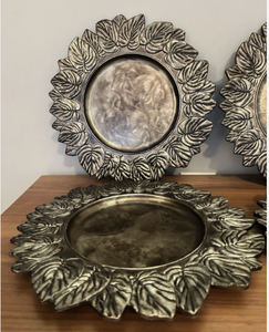 Assiette de présentation vintage en étain à motif de feuille, style antique, pour la décoration de table de mariage, vaisselle décorative, vente en gros - Product Image 1
