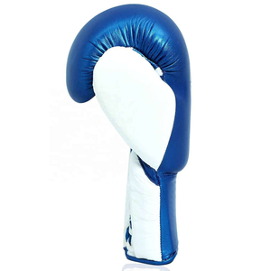 ถุงมือชกมวยสีน้ำเงินขาวแบบผูกเชือกสำหรับผู้ใหญ่ หนังระบายอากาศได้ดี ผลิตตามสั่ง สำหรับฝึกซ้อม ยูนิเซ็กซ์  รับทำโลโก้ตามสั่ง - Product Image 3