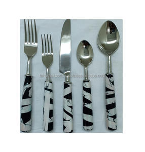 Entrega rápida de juego de cubiertos de acero inoxidable de la India en tamaños personalizados hechos a mano para varias ocasiones para exportación - Product Image 4