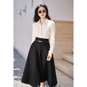 Jupe midi évasée noire élégante pour femme, taille haute, style décontracté ou professionnel, fabrication ODM/OEM sur mesure, RYAN - Product Image 6