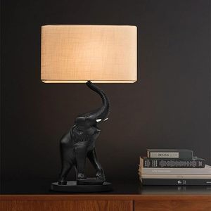 Lámpara de Mesa Decorativa Cuadrada de Aluminio Moderna y Artística de Diseño de Lujo, Decoración para el Hogar, Lámpara de Noche Premium para Dormitorio - Product Image 3