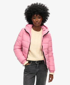 Chaqueta de invierno acolchada personalizada para mujer, ropa informal premium para exteriores, a prueba de viento, con cierre de cremallera y bolsillos laterales. - Product Image 1