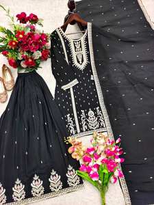 Robe de mariée pakistanaise très demandée, Salwar Dupatta blanc et noir en rayonne à séchage rapide, Salwar Kameez pour les fêtes et les festivals - Product Image 6