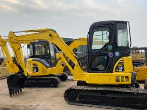 Mini-excavatrice sur chenilles Komatsu PC55 d'occasion, 3 tonnes, avec moteur, engrenages, roulements et chenilles en caoutchouc, modèle 2023, marque japonaise, à vendre - Product Image 4