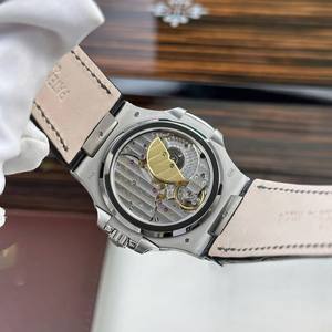 Colección de Relojes de Lujo para Hombre de Calidad Estándar, 42 mm, Claridad VVS, Corte Redondo, Totalmente Adornados con Diamantes Moissanite - Product Image 2