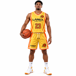 Tenues de basket-ball dorées professionnelles, ensembles de maillots et shorts personnalisés pour équipes, tissu athlétique confortable, kits de vêtements de sport en gros - Product Image 2