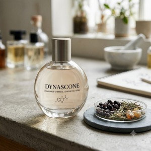 Dynascone de haute pureté, ingrédient chimique aromatique pour la parfumerie, les cosmétiques et les applications aromatiques, vente en gros en vrac - Product Image 2
