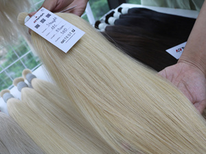 2025 vente chaude en vrac Extensions de cheveux vierges vietnamiennes 100% naturel droit 60cm couleur claire de haute qualité - Product Image 3