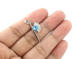 สร้อยคอเงินแท้ 925 ประดับพลอยบลูโทแพซรูปหัวใจทรงขวาน สำหรับผู้หญิง - Product Image 6