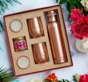 Nouvelle Arrivée Bouteille d'Eau en Cuivre Écologique Marron Design Luxe - Pack Cadeau Design Personnalisé Ayurvédique pour Yoga et Voyage Anti-fuite - Product Image 2