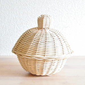Mini caja de ratán estilo boho para guardar joyas, contenedor con tapa, organizadores de escritorio y tocador. - Product Image 4