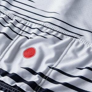 เสื้อเจอร์ซีย์ปั่นจักรยานแขนสั้นสีขาวสำหรับผู้ชาย พร้อมแถบสีดำ ปิดด้วยซิป ระบายอากาศได้ดี ทรงพอดีตัว ผ้าตาข่าย เหมาะสำหรับใส่ในฤดูร้อน - Product Image 6