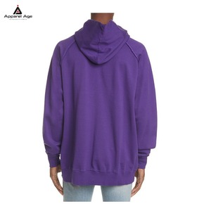 Sweat à capuche homme personnalisé avec logo imprimé numérique/sérigraphié sur le devant, en molleton de coton premium, avec poche, imperméable et à séchage rapide, coupe classique - Product Image 2