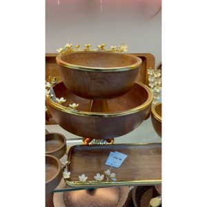 Bol de service en métal robuste de forme ronde, couleur blanche, avec revêtement en poudre, base décorée de fleurs et de feuilles. - Product Image 6