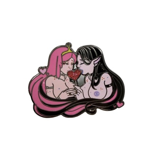 Buen Precio, Pin de Solapa de Esmalte Suave Personalizado con Logotipo, Estilo Anime, Recubierto de Epoxi, de Aleación de Zinc y Níquel Negro, Talla Única, para Eventos - Product Image 3