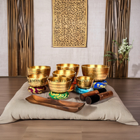 Premium kalite tibet şarkı söyleyen kase Set 7 çakra ses Metal zanaat Nepal meditasyon için el yapımı yastık Mallet ile çanaklar