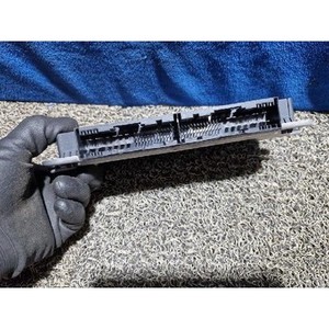ECU และโมดูลคอมพิวเตอร์มือสองสำหรับรถยนต์ซีรีส์ 5 รุ่น 61359250455901 - Product Image 4