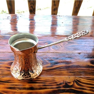 หม้อกาแฟตุรกีทองแดงโรสโกลด์ทำมือทรงกลมพร้อมด้ามจับตกแต่งลายแบบดั้งเดิมสไตล์โอเรียนทัล - Product Image 6