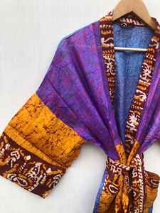 ชุดคลุมท้องแบบดั้งเดิมของอินเดีย ผ้าไหมส่าหรี คิโมโน สไตล์วินเทจ โบโฮ สำหรับผู้หญิง ชุดคลุมยาวเต็มตัว สวมใส่สบาย เซ็กซี่ พร้อมเข็มขัด ราคาขายส่ง - Product Image 3