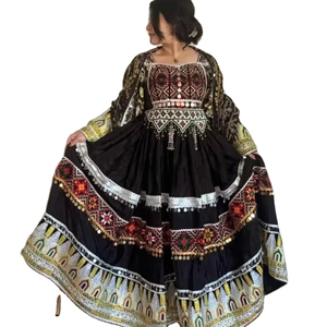 Vestido tradicional afgano Kuchi natural para mujer con mangas largas bordadas, a juego con un vestido tribal Kuchi afgano antiguo. - Product Image 1