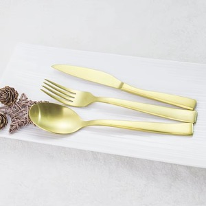 Ensemble de couverts en acier inoxydable durable avec des tons chauds uniques pour les restaurants, les hôtels et les fêtes - Product Image 4