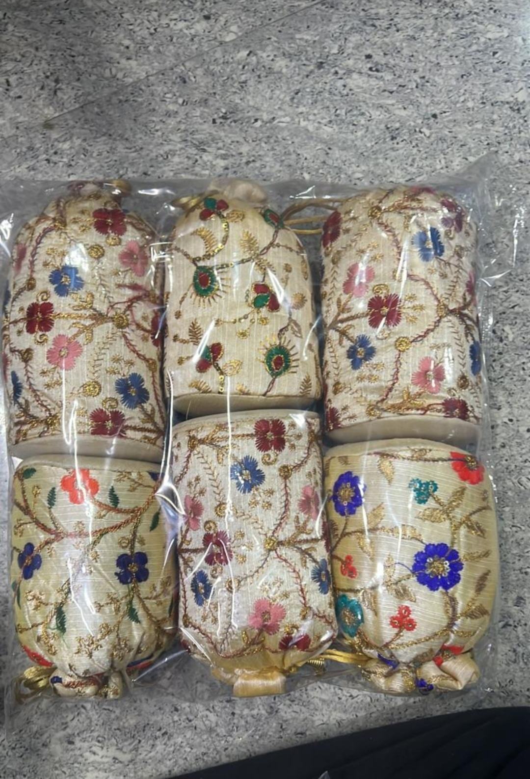 เช่นเดียวกับภาพ