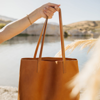 Sac fourre-tout en cuir véritable rustique sur mesure de haute qualité, résistant à l'eau, grande capacité, sac à bandoulière tendance pour femmes, shopping