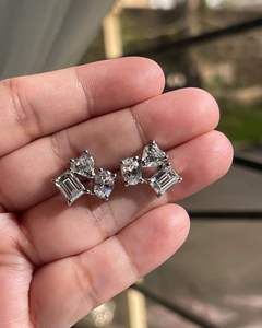 Pendientes de Diamantes Cultivados en Laboratorio con Certificación IGI, Color D E F, Claridad VVS VS, Oro, Oro Rosa, Blanco, Premium, Corte Oval, Corazón, Esmeralda, Tres Piedras - Product Image 4